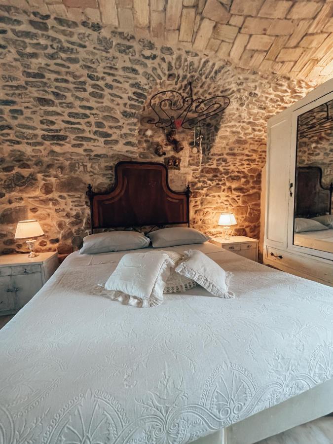 Bed and Breakfast Talking Stones Дольчеаккуа Экстерьер фото